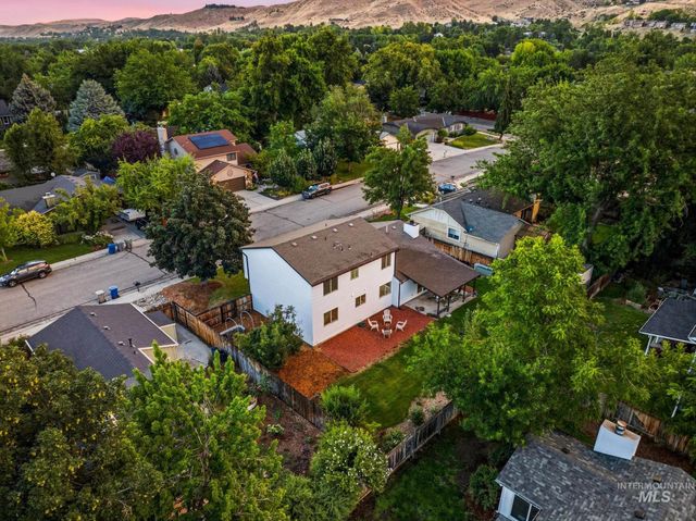 5125 W Redbridge Drive, Boise, ID 83703
