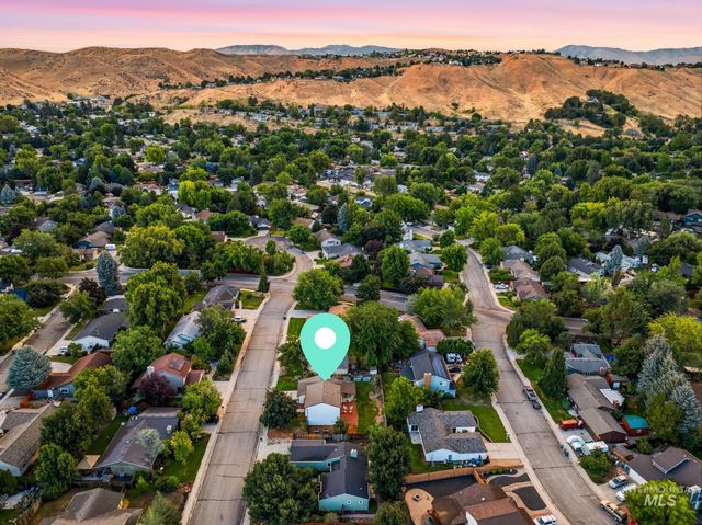 5125 W Redbridge Drive, Boise, ID 83703