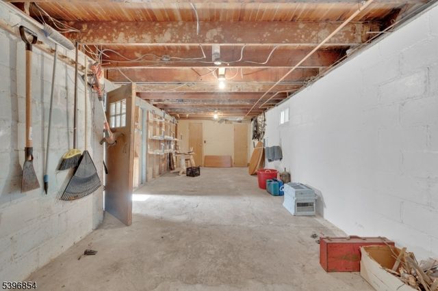 43 Dogwood Dr, Mount Olive Twp., NJ 07828