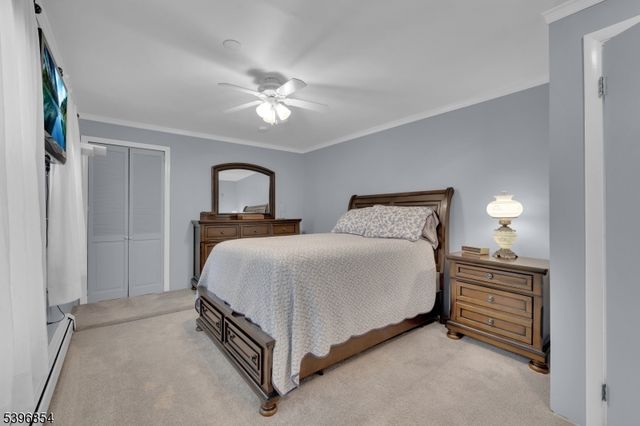 43 Dogwood Dr, Mount Olive Twp., NJ 07828