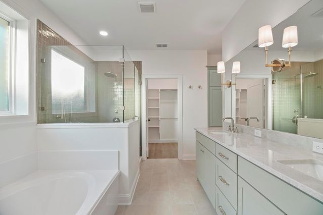 9244 Villas Ct, Tyler, TX 75703