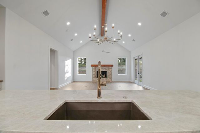 9244 Villas Ct, Tyler, TX 75703