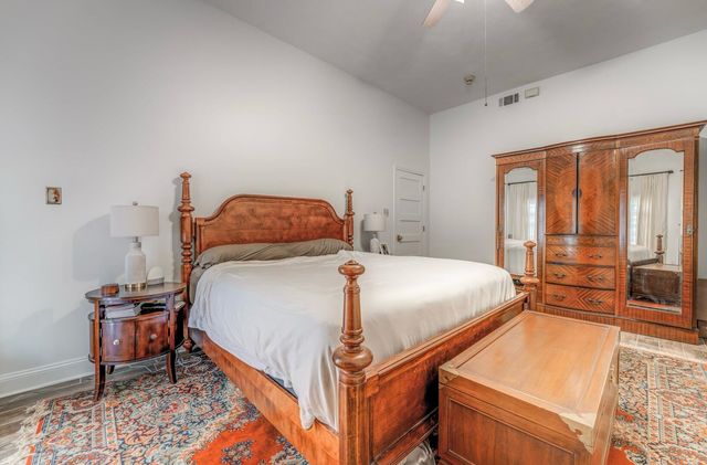 70 N HIGHLAND ST, Memphis, TN 38111