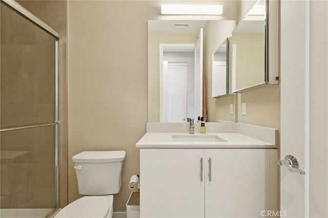 302 Placemark, Irvine, CA 92614
