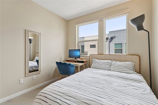 302 Placemark, Irvine, CA 92614