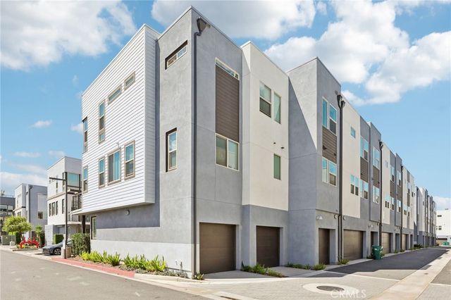 302 Placemark, Irvine, CA 92614