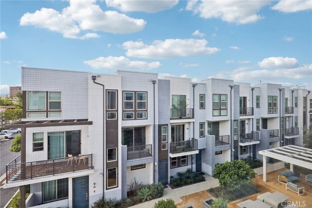 302 Placemark, Irvine, CA 92614