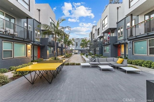 302 Placemark, Irvine, CA 92614