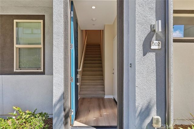 302 Placemark, Irvine, CA 92614