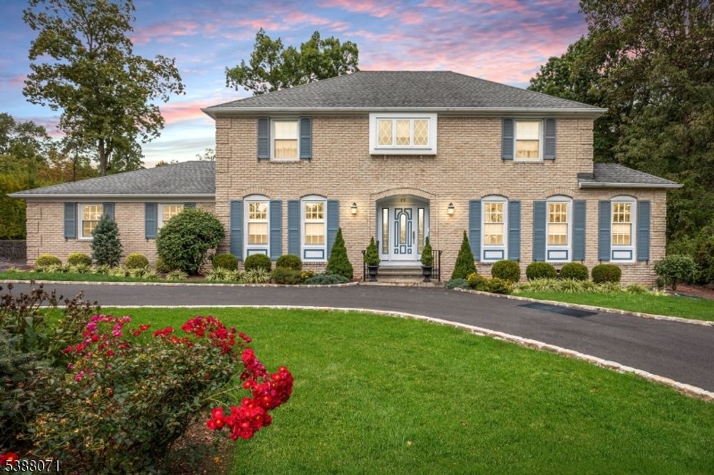 25 Oechsner Ct, Berkeley Heights Twp., NJ 07922