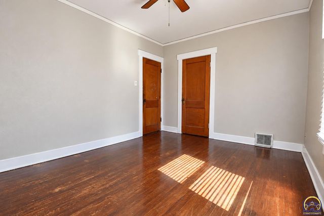 1184 SW Garfield AVE, Topeka, KS 66604