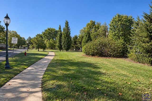 1184 SW Garfield AVE, Topeka, KS 66604