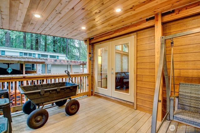 183 Big River Boulevard E, Deming, WA 98244