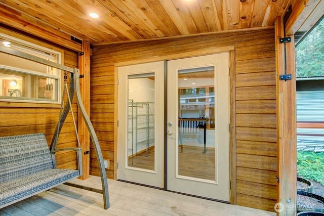 183 Big River Boulevard E, Deming, WA 98244