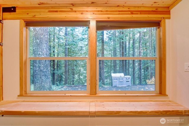 183 Big River Boulevard E, Deming, WA 98244