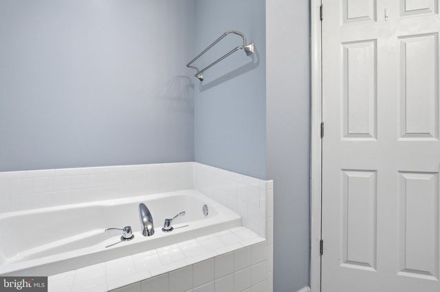 18225 ROY CROFT DR, Hagerstown, MD 21740