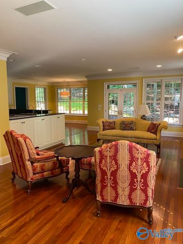 1697 E Stonehurst Drive, Huntsville, AL 35801