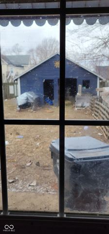2207 Fletcher Street, Anderson, IN 46016