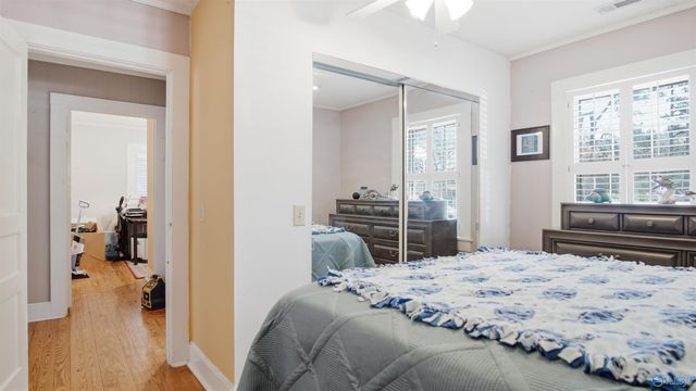 1800 Railroad Street SW, Hartselle, AL 35640