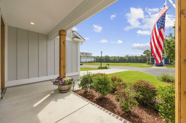 478 Harbor View Dr., Myrtle Beach, SC 29579