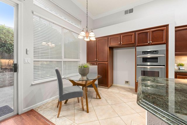 5401 Sandpiper Ct, Rocklin, CA 95765