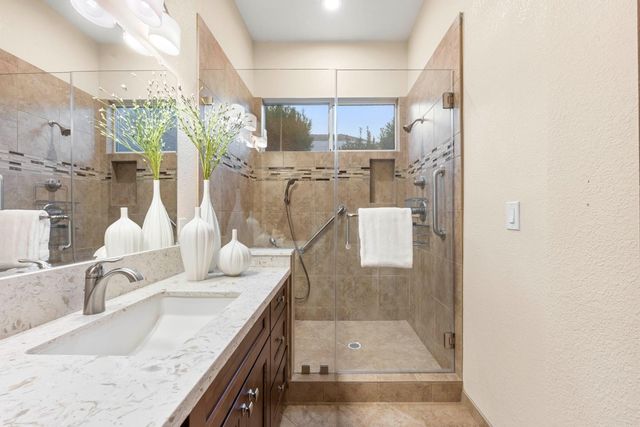 5401 Sandpiper Ct, Rocklin, CA 95765