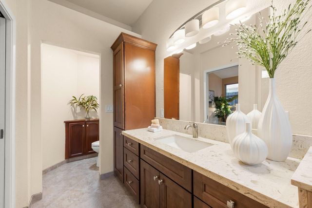 5401 Sandpiper Ct, Rocklin, CA 95765