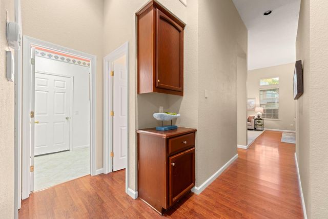 5401 Sandpiper Ct, Rocklin, CA 95765