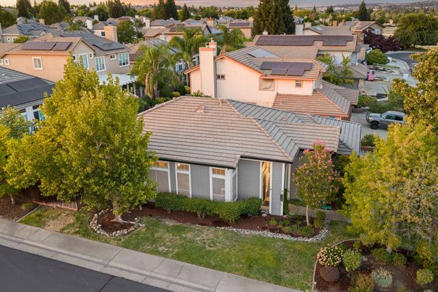 5401 Sandpiper Ct, Rocklin, CA 95765
