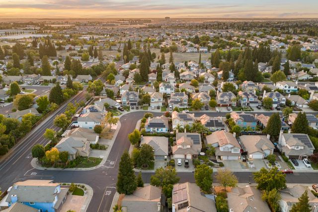 5401 Sandpiper Ct, Rocklin, CA 95765