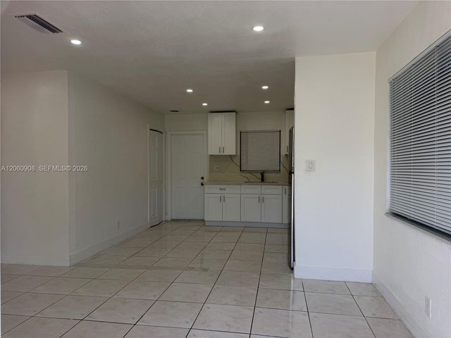 732 SW 6th St 732, Dania Beach, FL 33004