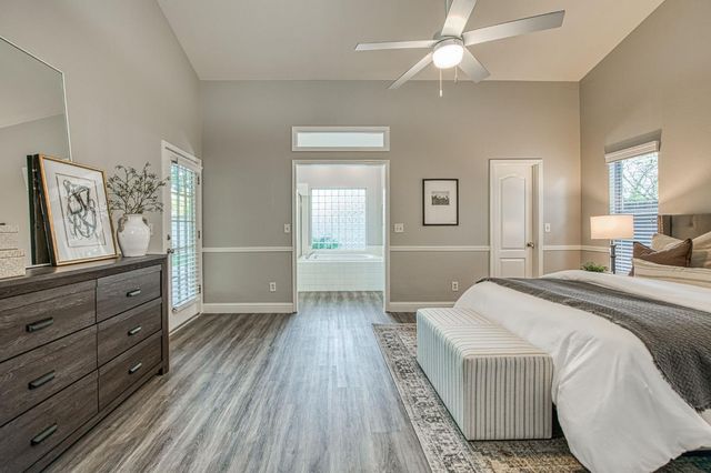 9882 N Meridian Avenue, Fresno, CA 93720