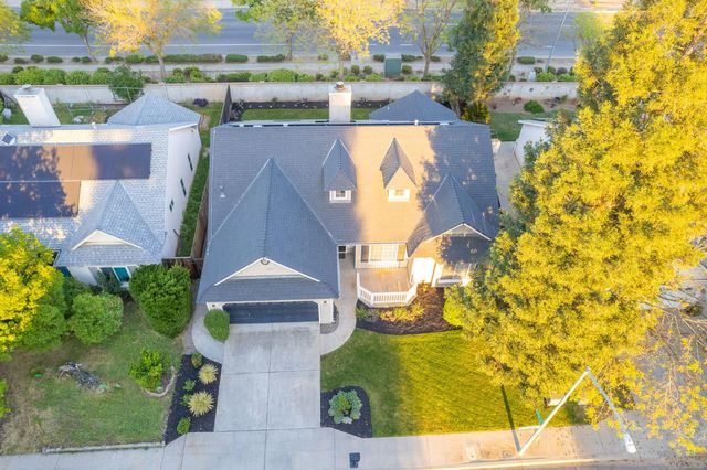 9882 N Meridian Avenue, Fresno, CA 93720