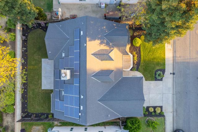 9882 N Meridian Avenue, Fresno, CA 93720