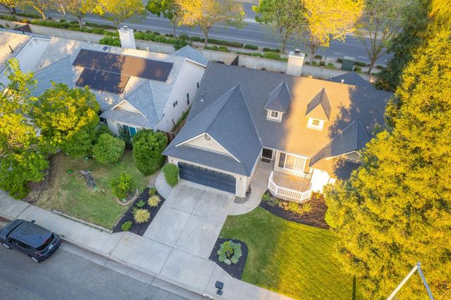 9882 N Meridian Avenue, Fresno, CA 93720