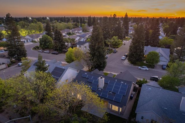 9882 N Meridian Avenue, Fresno, CA 93720