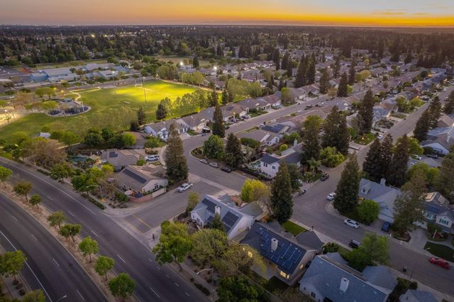 9882 N Meridian Avenue, Fresno, CA 93720