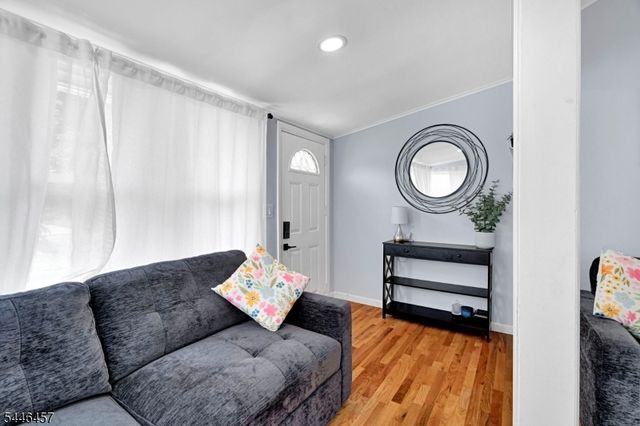 107 Minnehaha Blvd, Parsippany-troy Hills Twp., NJ 07034