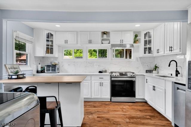 107 Minnehaha Blvd, Parsippany-troy Hills Twp., NJ 07034