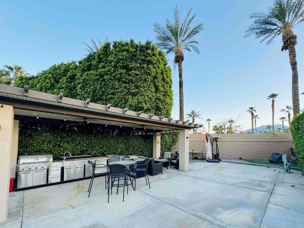 Image 4 of property listing at 80394 Avenue 48 123, Indio, CA 92201