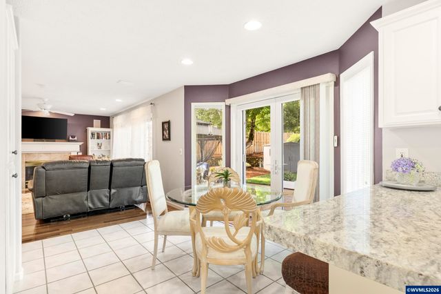1827 Mousebird Av NW, Salem, OR 97304