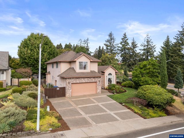 1827 Mousebird Av NW, Salem, OR 97304