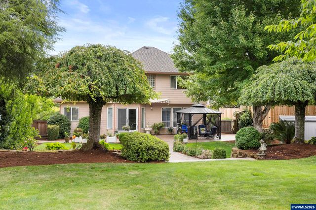 1827 Mousebird Av NW, Salem, OR 97304