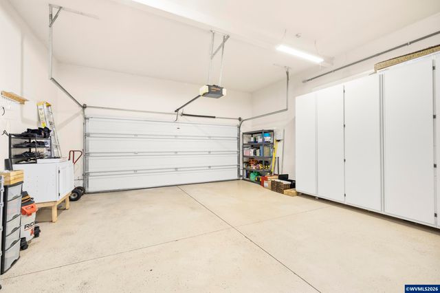 1827 Mousebird Av NW, Salem, OR 97304