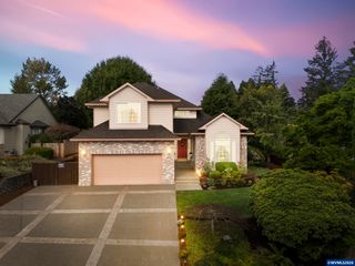 1827 Mousebird Av NW, Salem, OR 97304