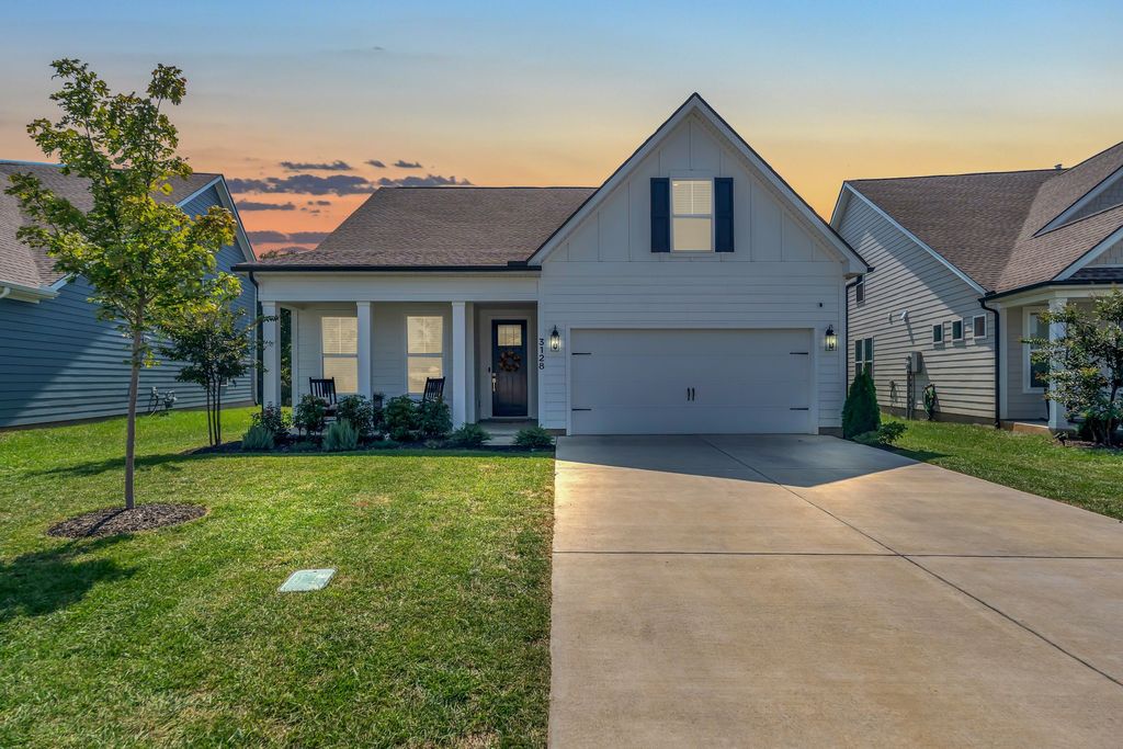 3128 Chatfield Dr, Murfreesboro, TN 37129