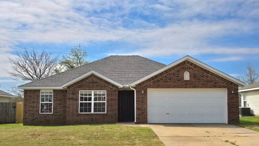 6405 SW Meadow Well Avenue, Bentonville, AR 72713
