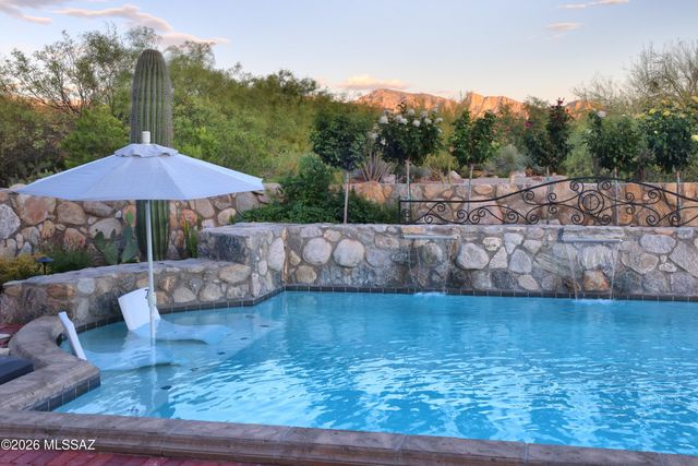 14153 N Blazing Canyon Place, Oro Valley, AZ 85755