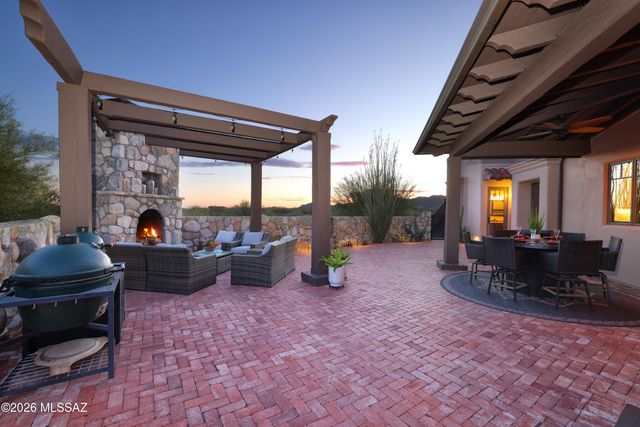 14153 N Blazing Canyon Place, Oro Valley, AZ 85755