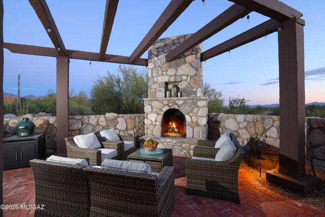 14153 N Blazing Canyon Place, Oro Valley, AZ 85755